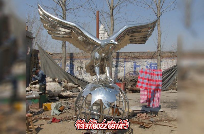 休息時(shí)刻,欣賞不銹鋼老鷹雕塑 休息時(shí)刻,欣賞不銹鋼老鷹雕塑